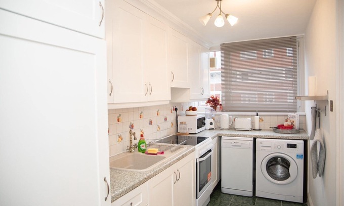 St. Mary's Park Apartment | Prime location, lovely and bright one bedroom apartment with free parking!