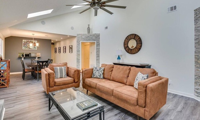 Forest Hills House | Prime Location: Minutes to All Major Events and Attractions in Augusta!