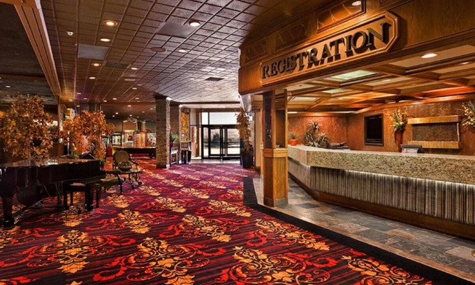Elko Resort | Prime Location! Outdoor Pool, Parking, Pets Allowed, Near Ruby View Golf Course!