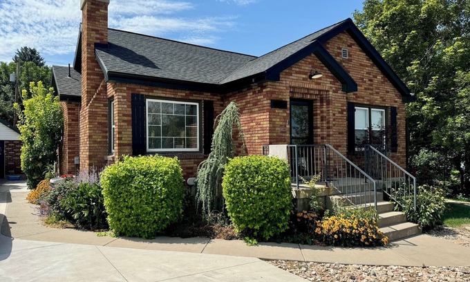 Ogden House | Prime Location with Mountain Views