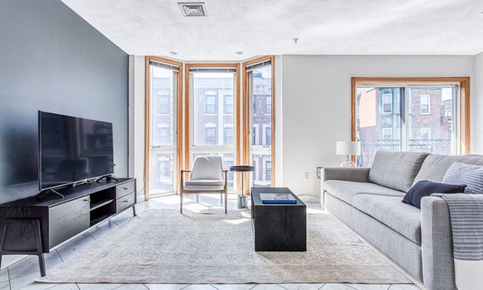 North End Apartment | Prime North End 2BR w/balcony and rooftop on Hanover by Blueground