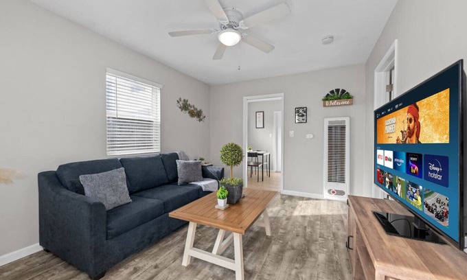 North Park Apartment | Prime North Park Stay: Walkable 95/100 + Parking!