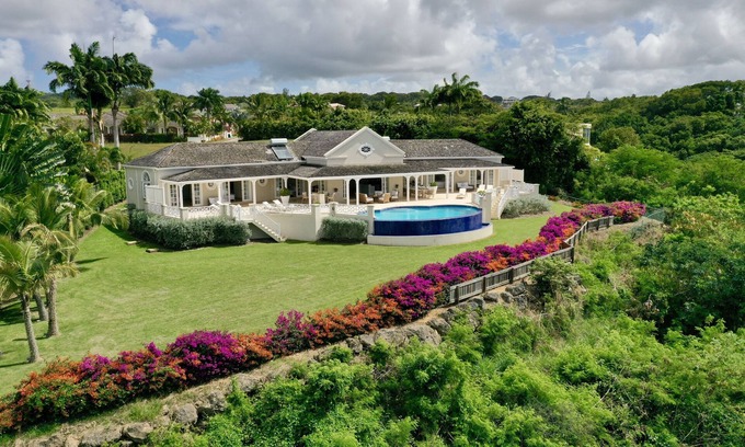 Weston Villa | Prime Ridge Front Villa overlooking the prestigious West Coast of Barbados