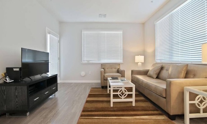 Carmel Valley Apartment | Prime San Diego 1BR | nr I-5 & I-805 | nr UCSD