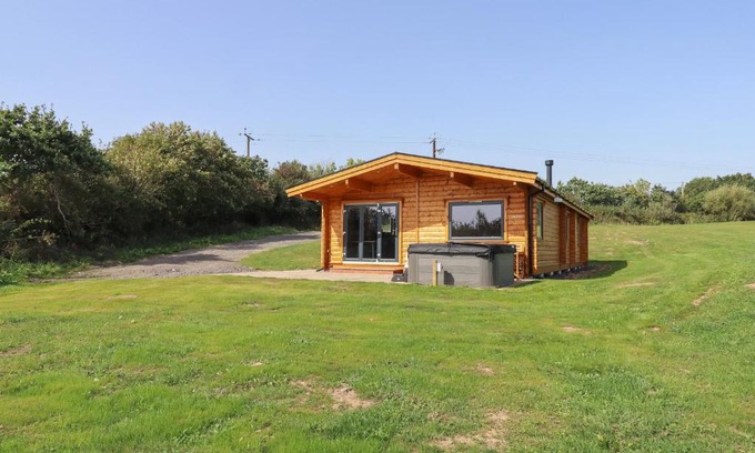 Sticklepath House | Primrose Lodge