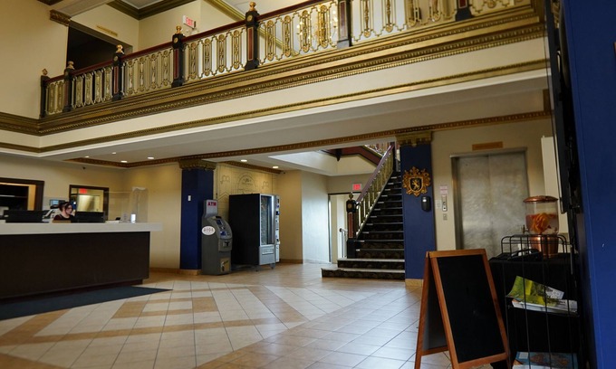 Thunder Bay Hotel | Prince Arthur Waterfront Hotel & Suites