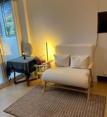 Mong Kok Apartment | Prince Edward, 1 mins dining & transportation