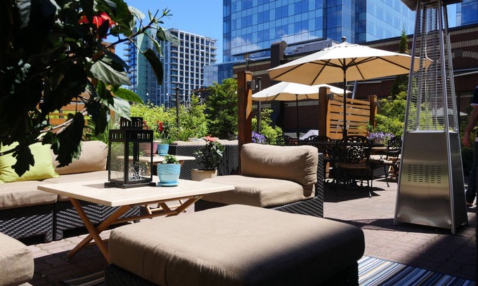 Downtown Halifax Hotel | Prince George Hotel