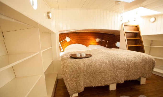 Jordaan Boat Rental | Prince Royal B&B