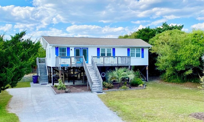 The Point House | Prior Engagement: Pet Friendly Beach Cottage at Emerald Isle on The Point
