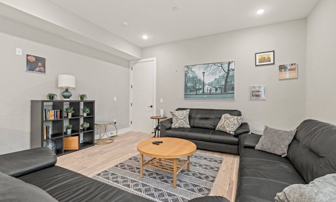 Southwest Center City Condo | PRISTINE 3 bdrm | Garage Parking | Close to UPENN