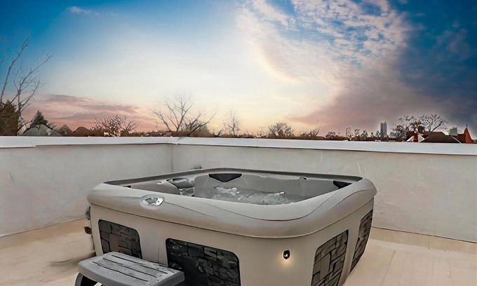 Weinland Park House | Pristine Mid Cen Mod Home I Game Room I Hot Tub on Terrace with City Views