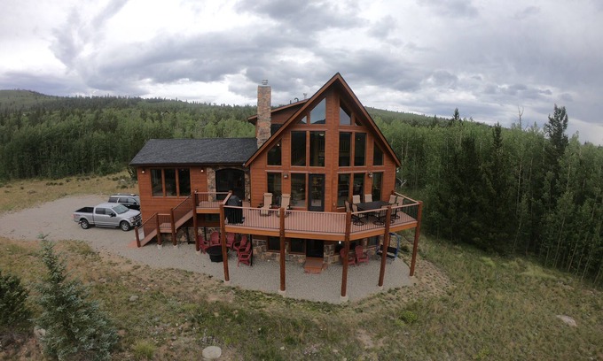 Alma Cabin | Pristine Mountain Lodge w/Breathtaking Mtn/aspen Views ~20 min to Breckenridge