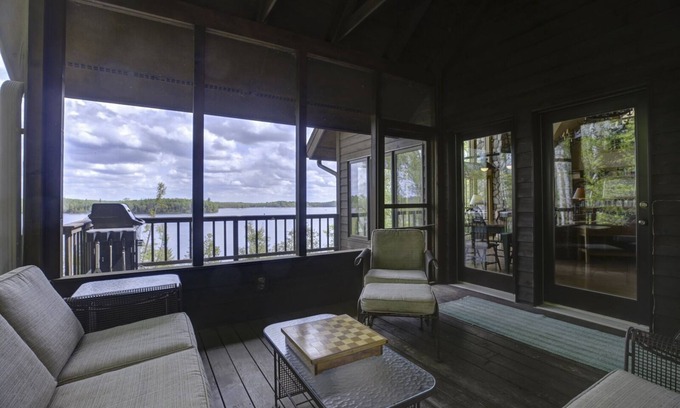 Grand Rapids House | Pristine Northwoods Lake Home w/Private Dock on Chain of Lakes