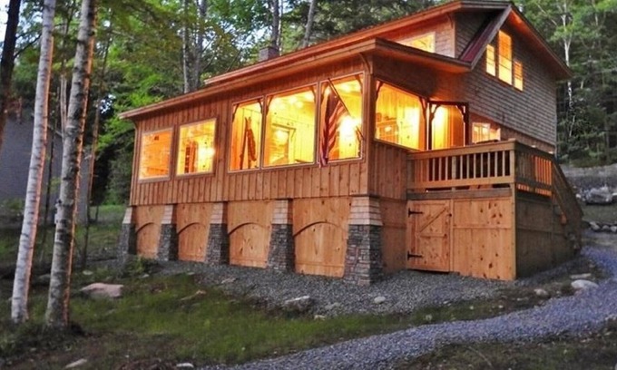 Kents Hill Cottage | Pristine Parker Pond - A Hidden Gem