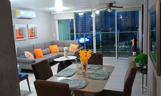 San Francisco Condo | Pristine Spacious 3 beds, 2 baths. It’s in one the most sought out areas