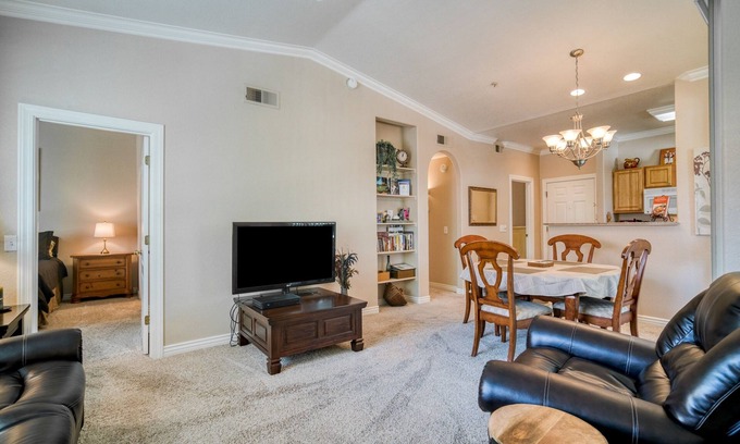 Deer Valley House | Pristine Top Floor Condo With Access To Clubhouse & Pools by RedAwning