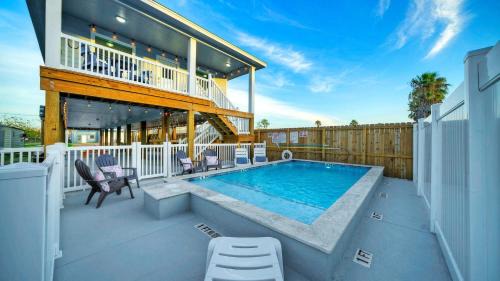 Old Town House | Priv Pool Swing Bar Ping-Pong Walk to Town Once Upon A Tide by AvantStay