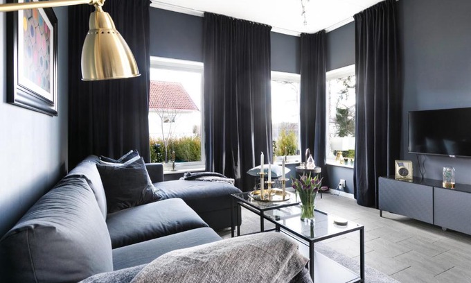 Trangsund Apartment | Privat lägenhet i villa 15 min från city.