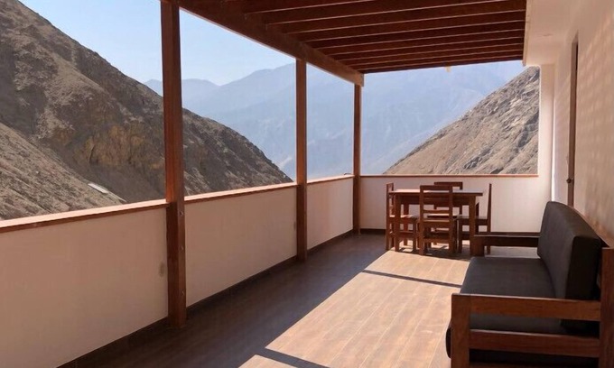 Calango Apartment | Private 1 bedroom and 1 bathroom apartment with private entrance and private terrace and free Wi-Fi