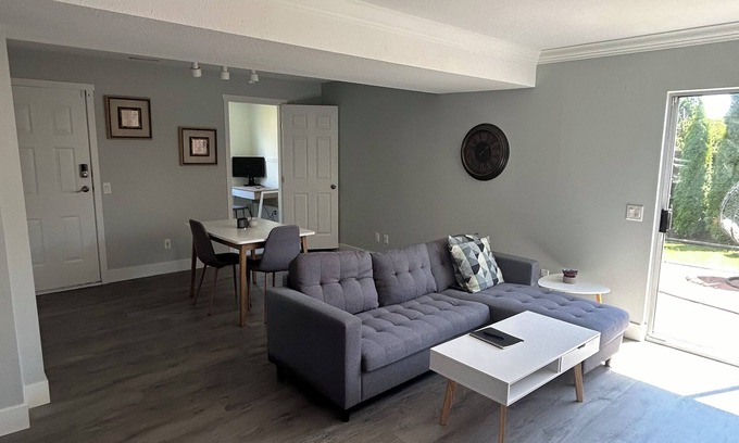 Coquitlam House | Private 1-Bedroom Home with Dedicated Office