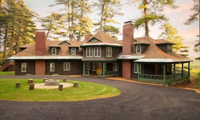 Tuftonboro House | Private 10BR Estate on 60 Acres, Sleeps 20, Trails, Pond, Chef-Ready Kitchen