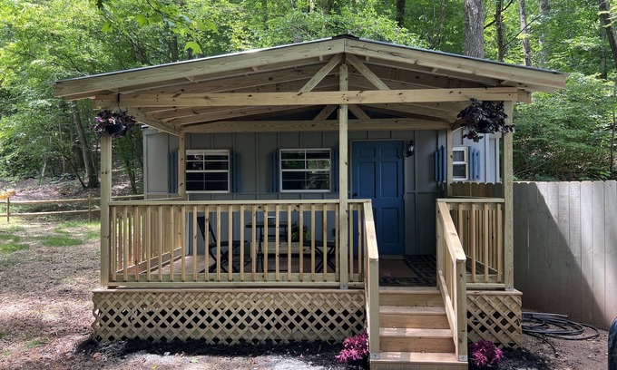 Rutherfordton Cabin | Private 1BR Cabin With Fenced In Dedicated Yard