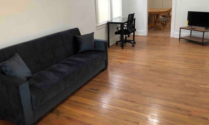 Perth Amboy Apartment | Private 2 bedroom and 1 bathroom house in a quiet area and convenient to NYC bus/train