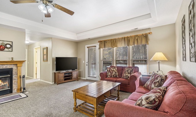 Branson West Condo | Private 2-Bedroom Condo in Gated Community at StoneBridge Village