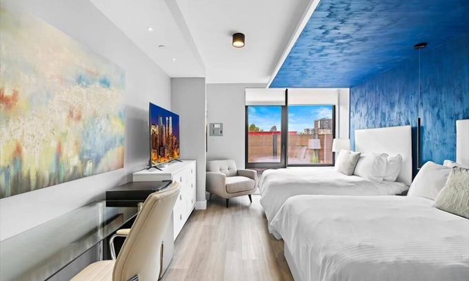 Mott Haven Hotel | Private, 2 Full Beds, Kitchenette+Work Desk, NYC