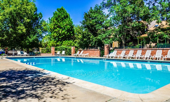 Aurora House | Private 3 Story Colorado Townhouse with 2 Car Garage Parking!