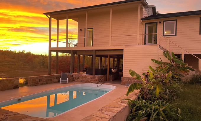 Smithville House | Private 40 Acre Ranch House/3 Acre Lake with Pool and Hot-tub/Near Bastrop