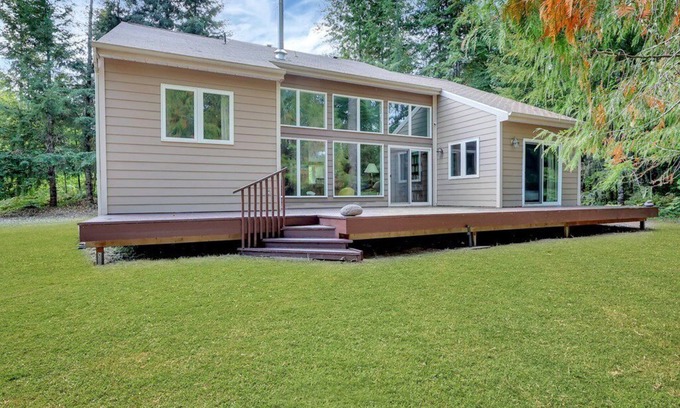 Mineral House | Private 5 Acres on Nisqually River, 2 King Beds