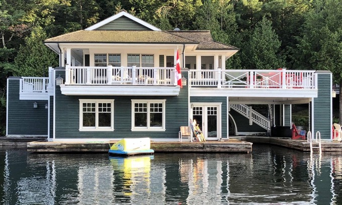 Muskoka Lakes Cottage | Private 900 ft frontage Lake Joseph, Port Sandfield, Boathouse, Sunsets!
