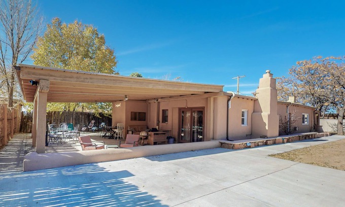 South Capitol House | Private Adobe Haven: Gated Railyard Oasis with Outdoor Charm