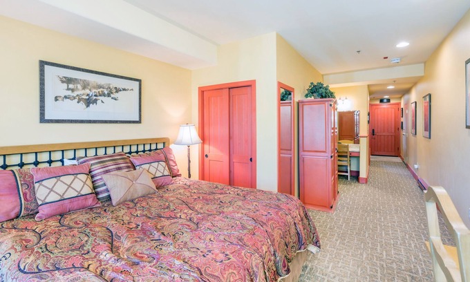 Mountain Village Hotel | Private and Clean Lock-Off Room With King Bed, Extra Amenities