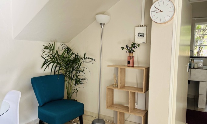 Northcliff Apartment | Private And Clean Unit With Queen Bed