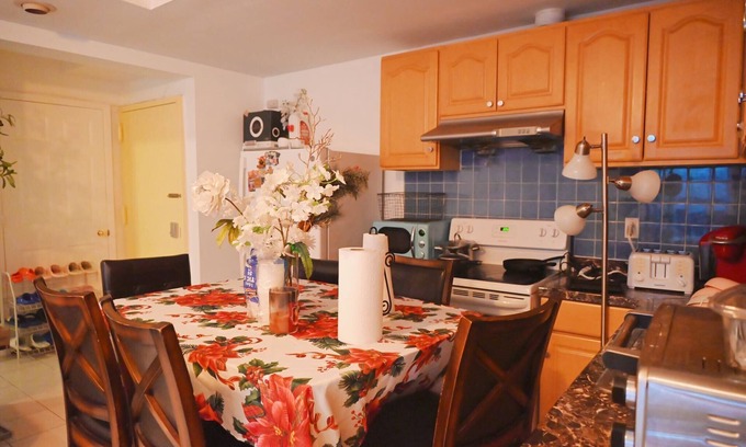 Brooklyn Apartment | Private and quiet room with access to back yard