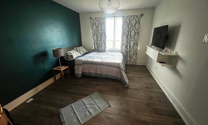 Newtonbrook House | Private and Spacious Room in Toronto