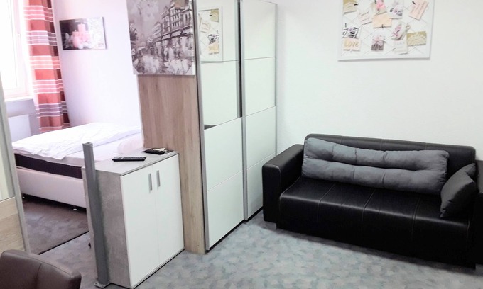 Ruesselsheim House | Private apartment near Frankfurt Airport in Rüsselsheim