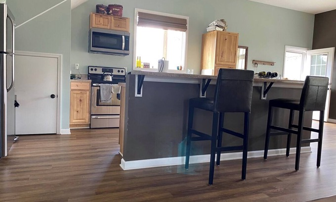 Aiken Apartment | Private apartment on horse farm with community amenities available.