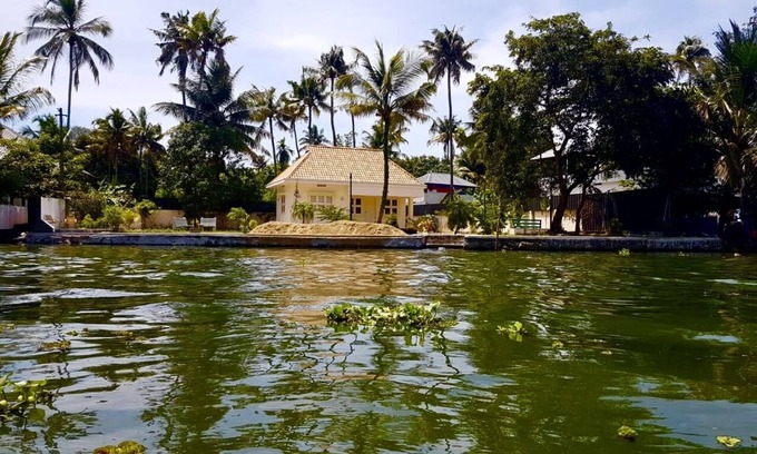 Kodungallur Villa | Private Backwater Villa with Ayurveda