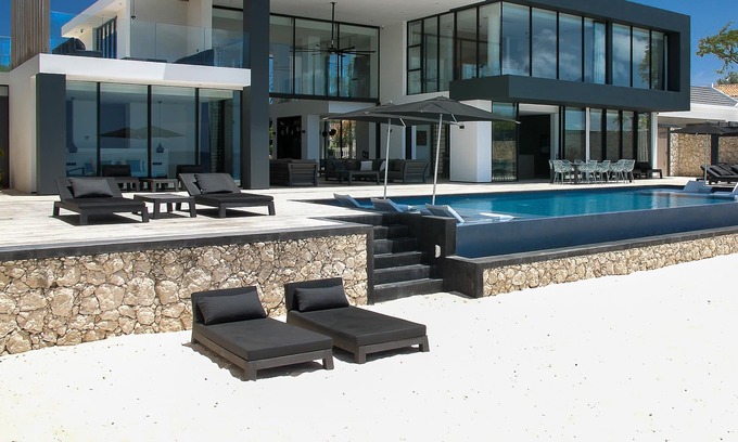 Playa Villa | Private beach - Most exclusive Villa - City center