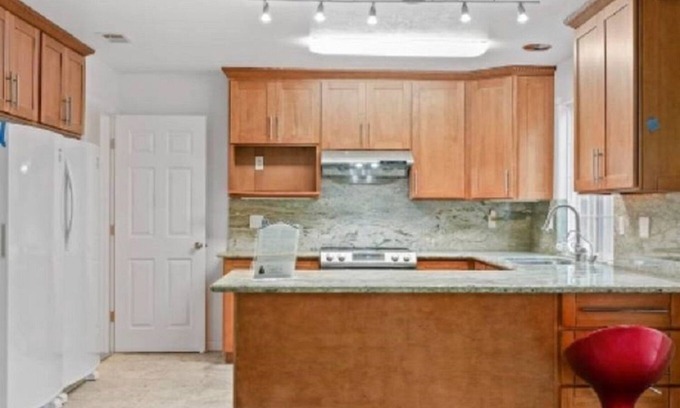 Pacheco House | Private bedroom in a house with shared bathroom