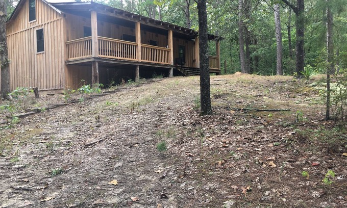 Batesville House | Private Cabin Minutes to Sardis Lake/Crappie Fishing/Ole Miss Football Games
