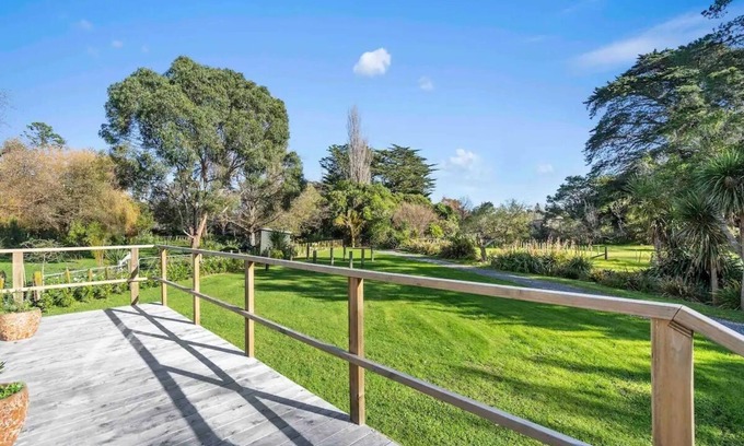 Paraparaumu Ski Chalet | Private Cabin Retreat