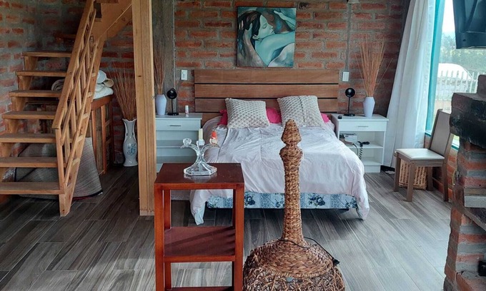 Checa Cottage | Private Casita near UIO airport