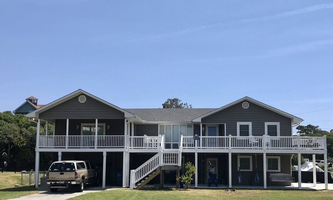 The Point House | Private Coastal Retreat with Channel Views and 3 minutes to the BEACH!