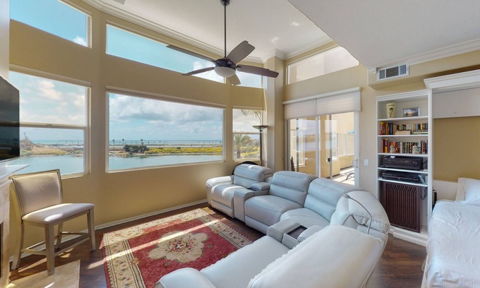 Carlsbad Condo | Private condo near the beach with water views, soaking tub, grill - pool access
