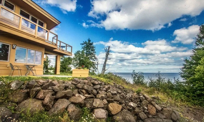 Grand Marais Condo | Private, condo on Lake Superior w/ Panoramic Views, Fireplace, & Jacuzzi Tub!